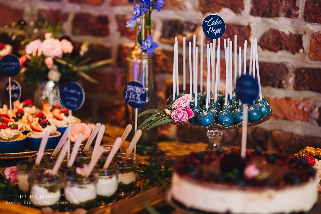 cake pops lizaki, słodki stół dekoracje