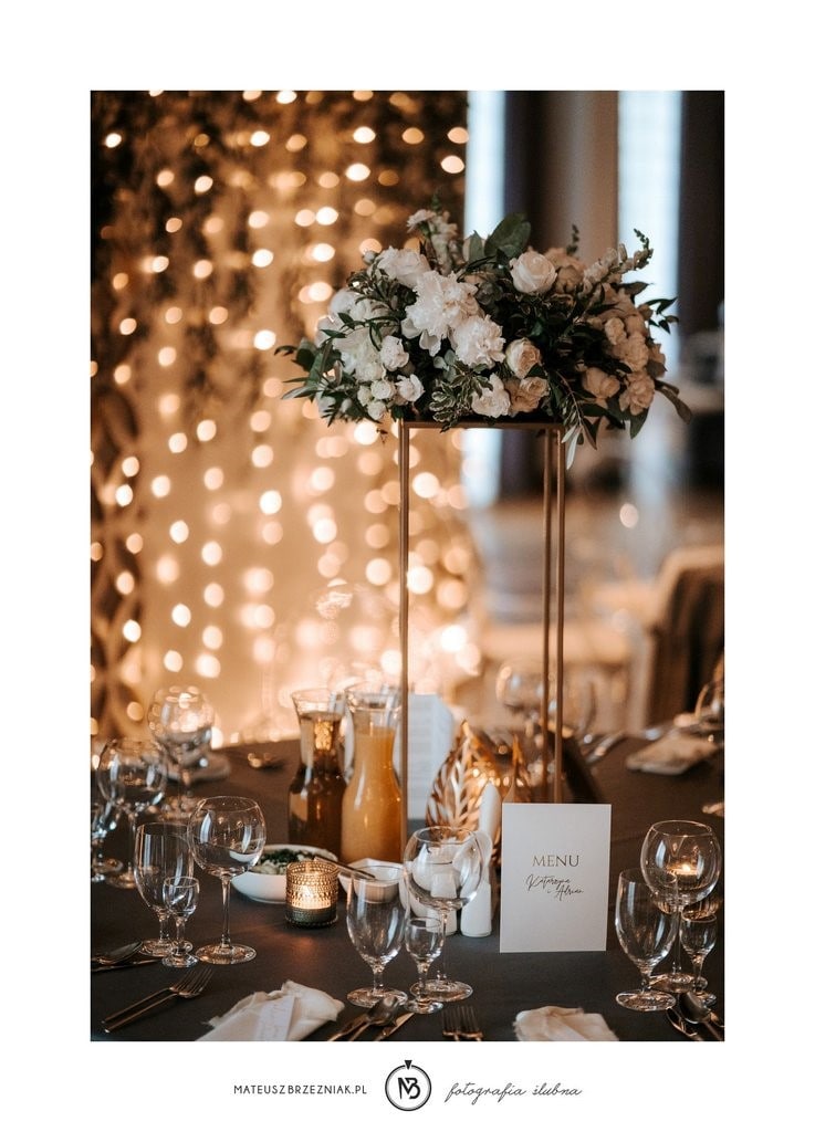 dekoracje-sali-weselnej-bialy-motyw-przewodni-praca-wedding-plannerki dekoracje sali weselnej, biały motyw przewodni, praca wedding plannerki