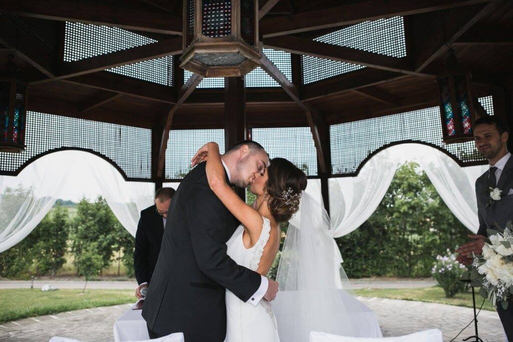 slub-humanistyczny-w-altanie ślub humanistyczny w altanie