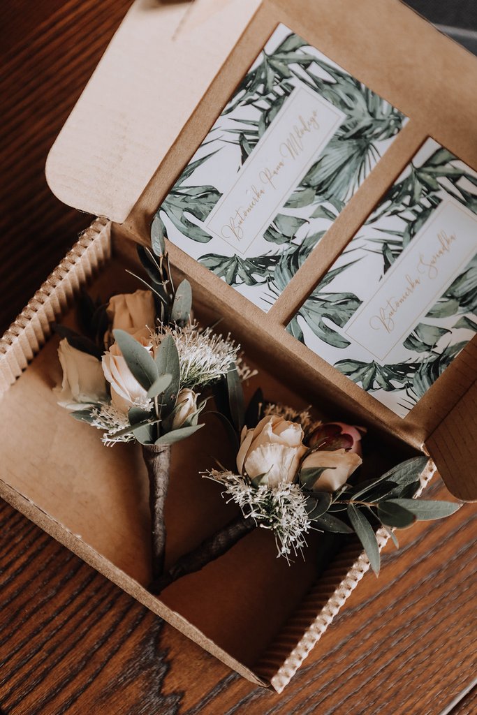 wedding-planner-wroclaw-butonierka-dla-pana-młodego-przygotowania-do-ślubu-v wedding planner wroclaw, butonierka dla pana młodego przygotowania do ślubu