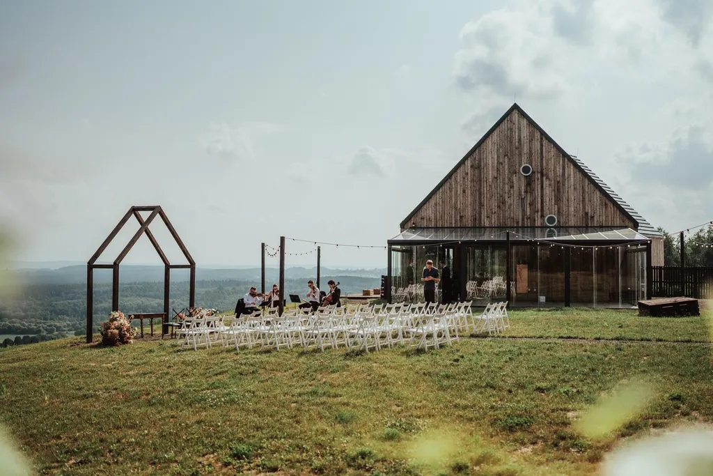 Winnica Jura, miejsce na ślub w Toskańskim stylu pod Krakowem, miejsce na ślub w plenerze