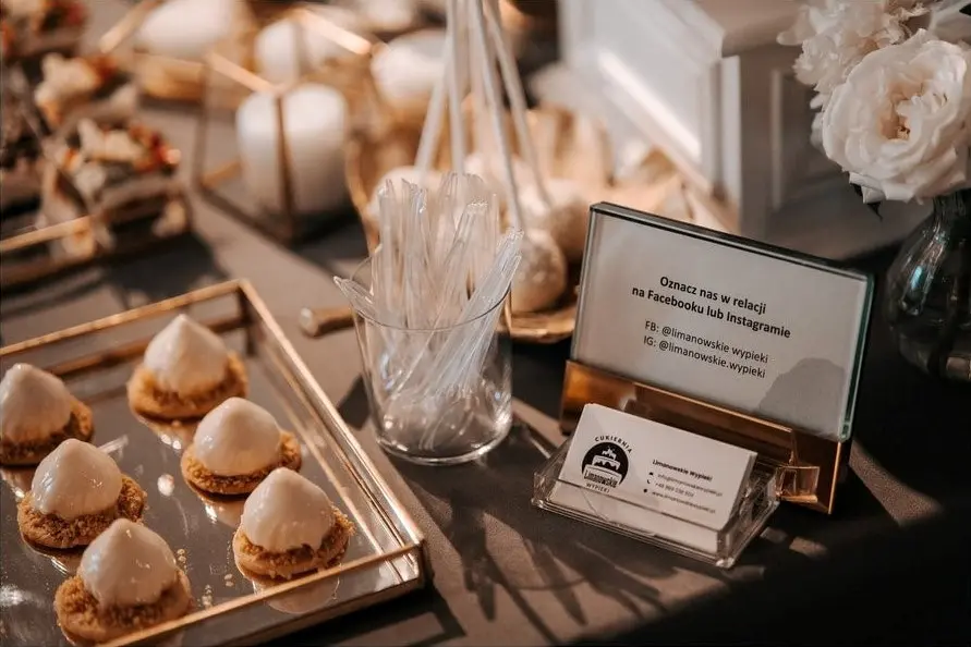Wedding plannerka Nowy Sącz, słodki, stoł na wesele, kruche ciastka z biała czekolada