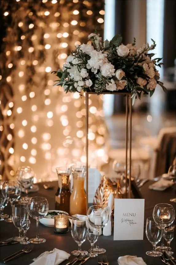 ślub w Nowym Sączu, dekoracje sali weselnej, biały motyw przewodni, praca wedding plannerki