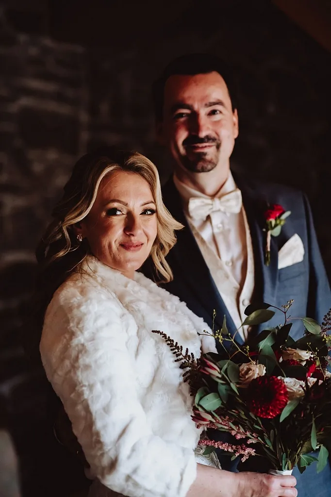 burgundowy bukiet ślubny, wedding planner to spokój pary młodej burgundowy bukiet ślubny, wedding planner to spokój pary młodej