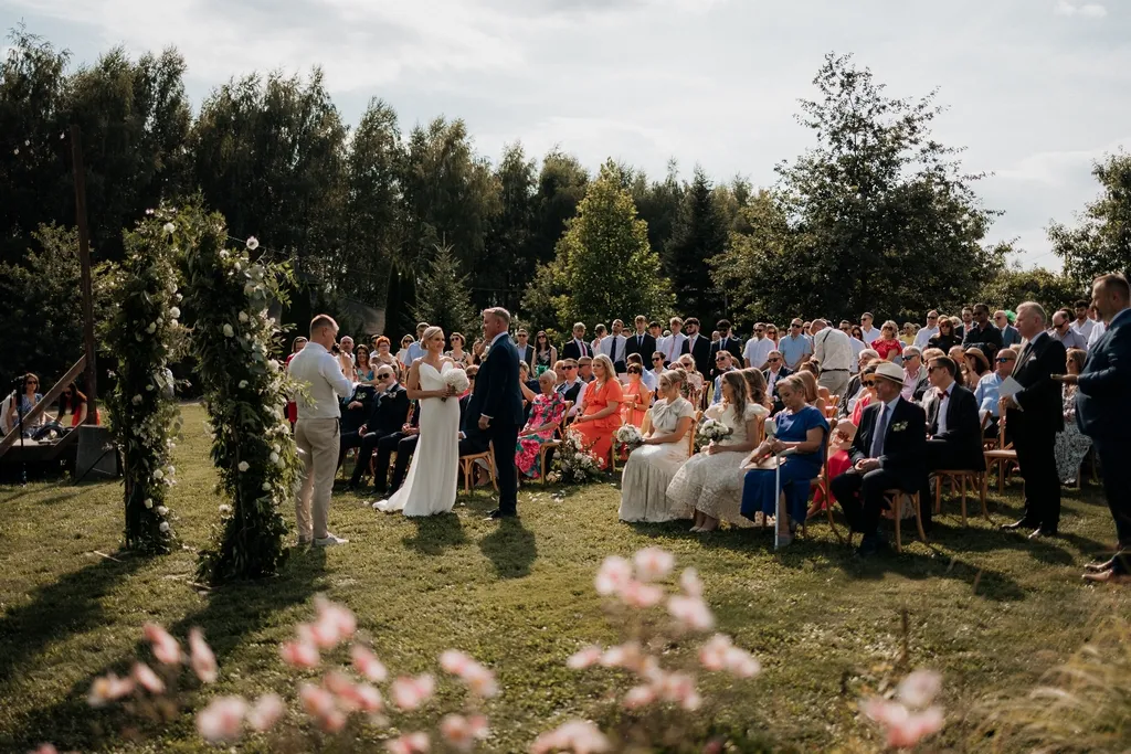 ślub w plenerze Kraków, miejsce na ceremonie humanistyczną w okolicy Krakowa