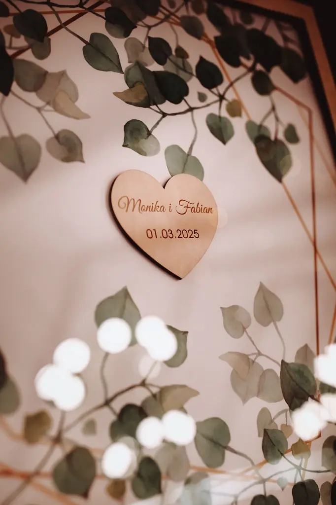 tablica na życzenia ślubne od gości, pomysł na atrakcje weselną, wsparcie wedding plannerki w organizacji ślubu w Warszawie tablica na życzenia ślubne od gości, pomysł na atrakcje weselną, wsparcie wedding plannerki w organizacji ślubu w Warszawie